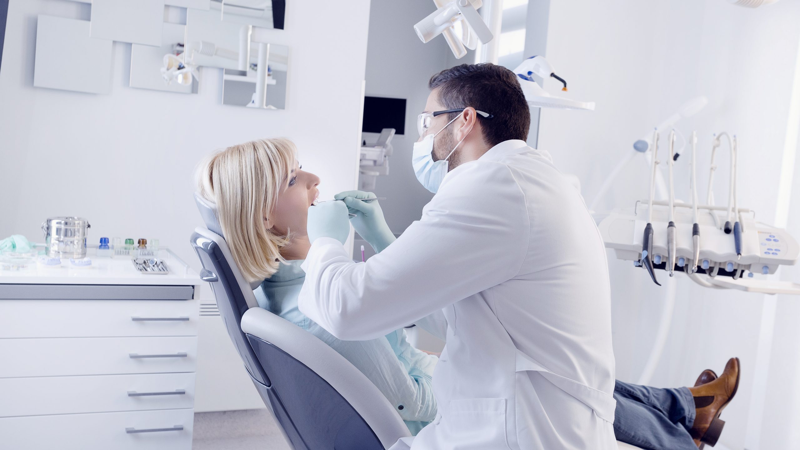 Dentist in Parlier, CA